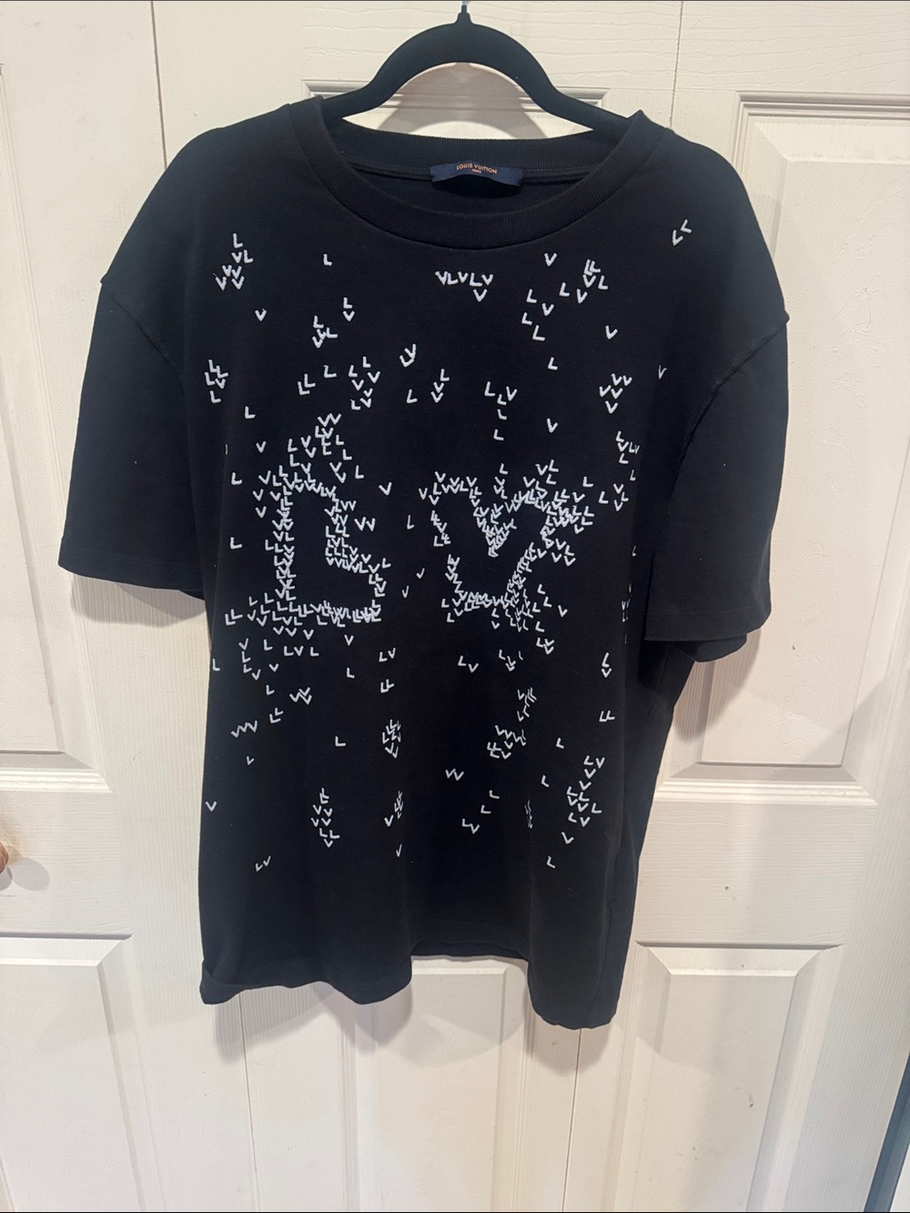 Louis Vuitton Black Short Sleeve Tee with White Logo Dot Pattern Gorgeous XL